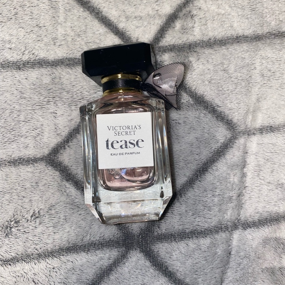 Victoria secret tease perfume